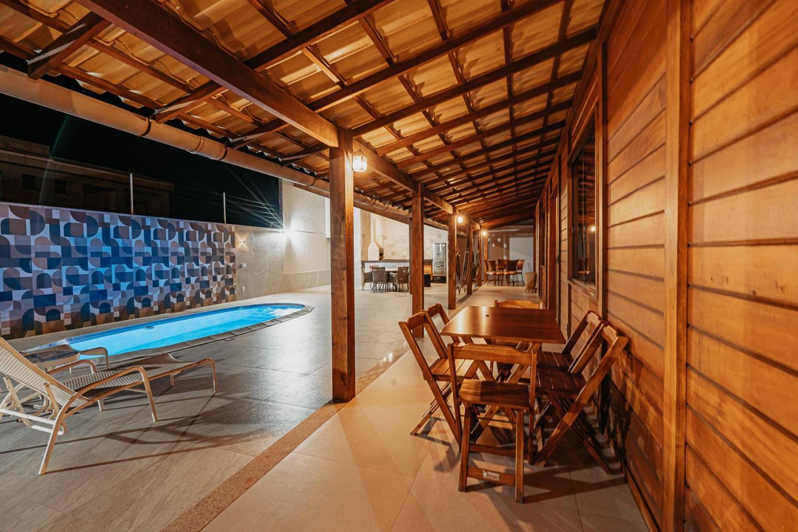 Casadecastelhanos, Quadra Do Mar De Castelhanos, 4 Suites Com Ar, Churrasqueira, Piscina, Hidromassagem, Cozinha Integrada Gourmet Ideal Para Familia E Amigos Аншиета Экстерьер фото