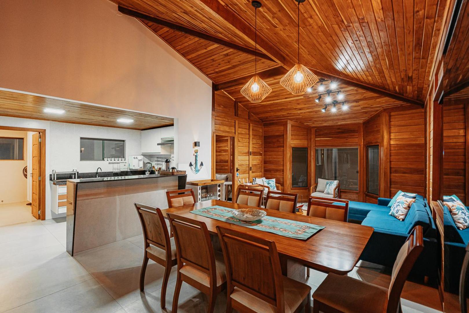 Casadecastelhanos, Quadra Do Mar De Castelhanos, 4 Suites Com Ar, Churrasqueira, Piscina, Hidromassagem, Cozinha Integrada Gourmet Ideal Para Familia E Amigos Аншиета Экстерьер фото