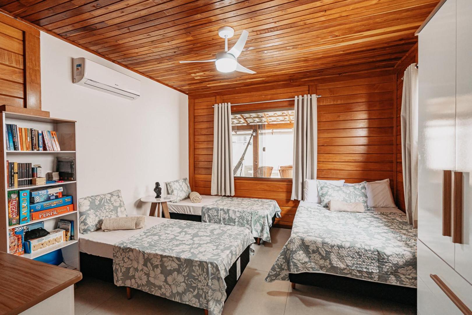 Casadecastelhanos, Quadra Do Mar De Castelhanos, 4 Suites Com Ar, Churrasqueira, Piscina, Hidromassagem, Cozinha Integrada Gourmet Ideal Para Familia E Amigos Аншиета Экстерьер фото
