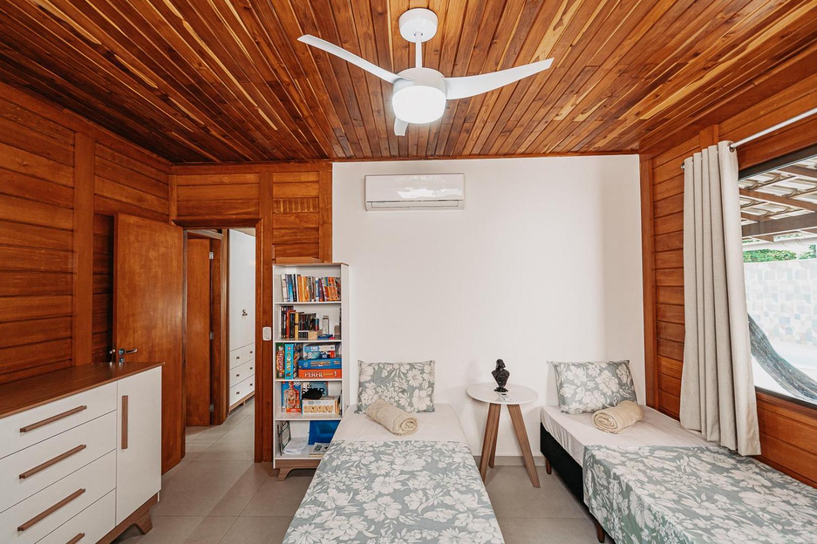 Casadecastelhanos, Quadra Do Mar De Castelhanos, 4 Suites Com Ar, Churrasqueira, Piscina, Hidromassagem, Cozinha Integrada Gourmet Ideal Para Familia E Amigos Аншиета Экстерьер фото