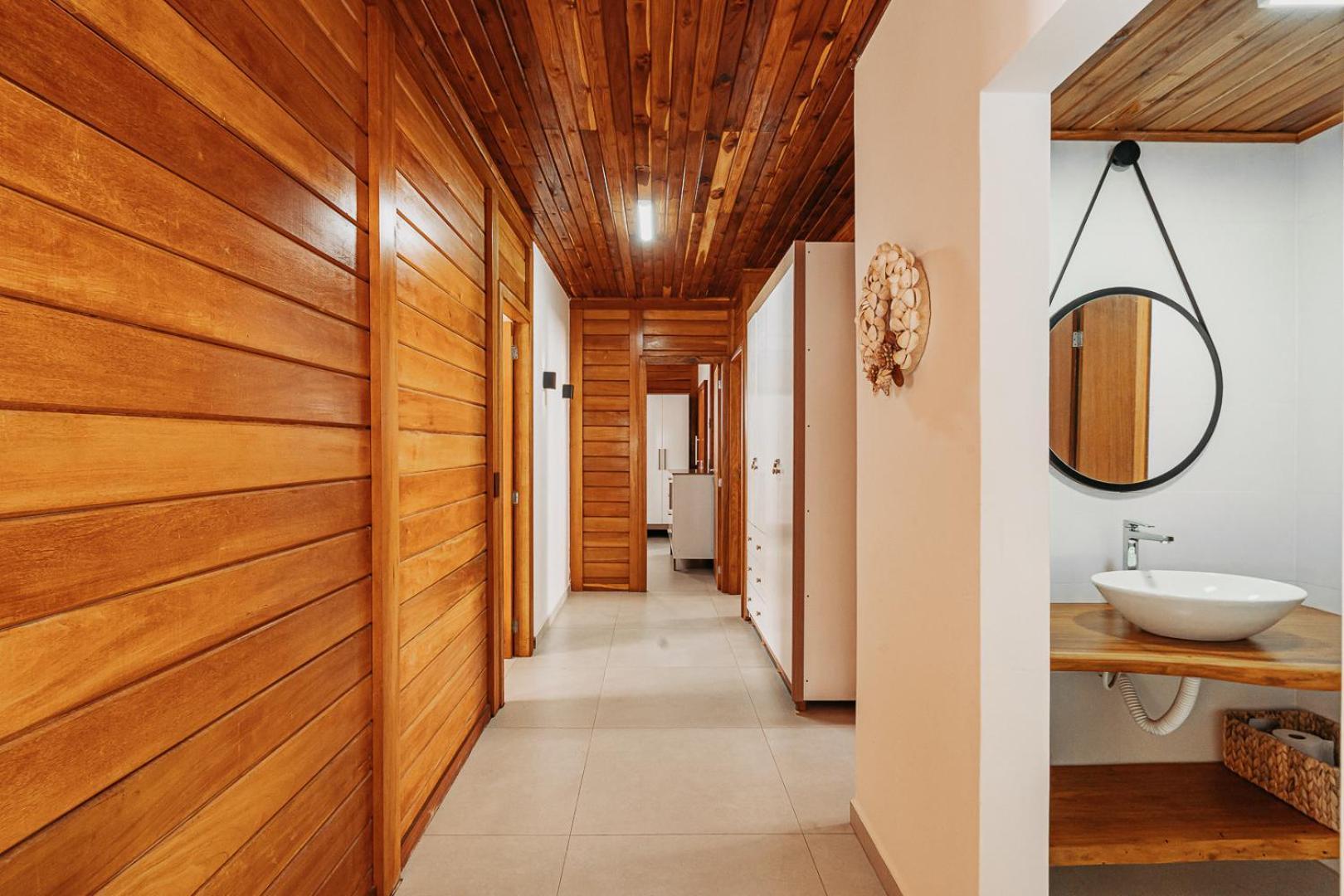 Casadecastelhanos, Quadra Do Mar De Castelhanos, 4 Suites Com Ar, Churrasqueira, Piscina, Hidromassagem, Cozinha Integrada Gourmet Ideal Para Familia E Amigos Аншиета Экстерьер фото